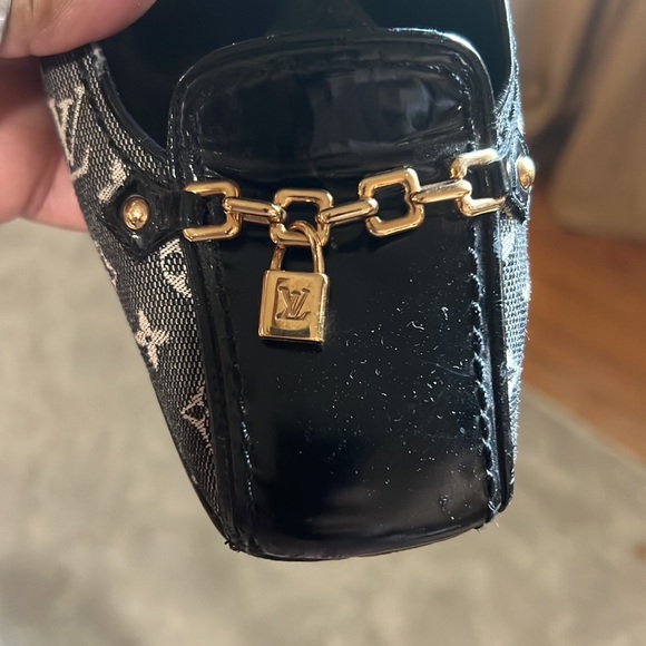 Louis Vuitton shoes - Picture 8 of 16